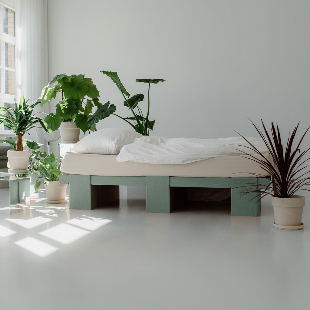 ROOM IN A BOX GRID Bett Stauraumbett Breite S in salbei ohne Schubladen, mit Matratze und Bettwäsche