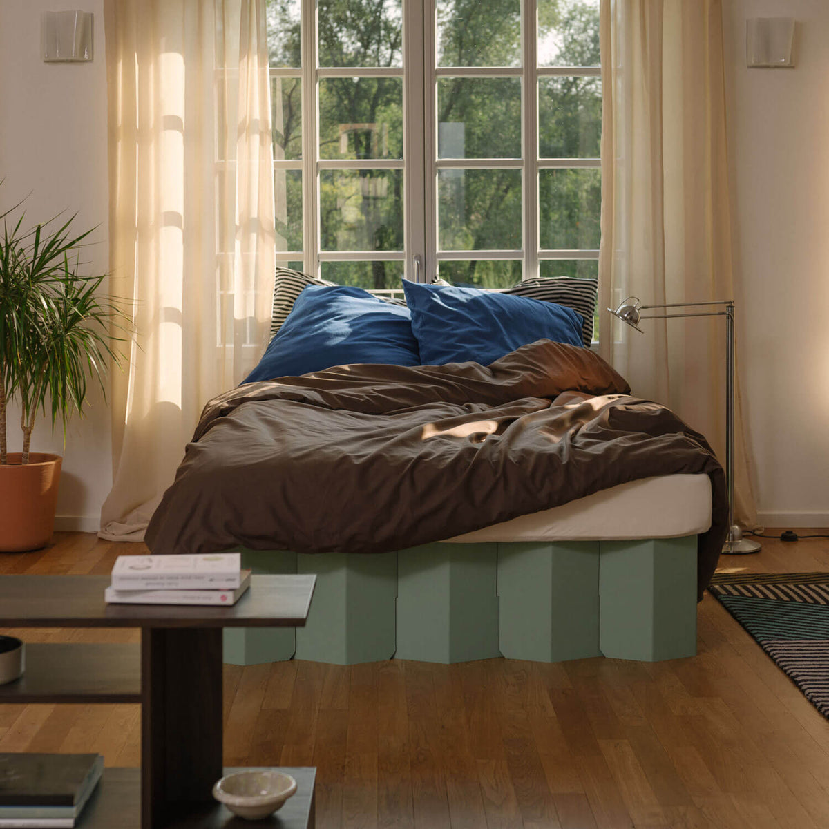 ROOM IN A BOX Bett 2.0 salbei Größe M