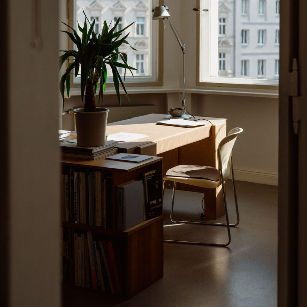 RIAB GRID Tisch in naturbraun als Schreibtisch