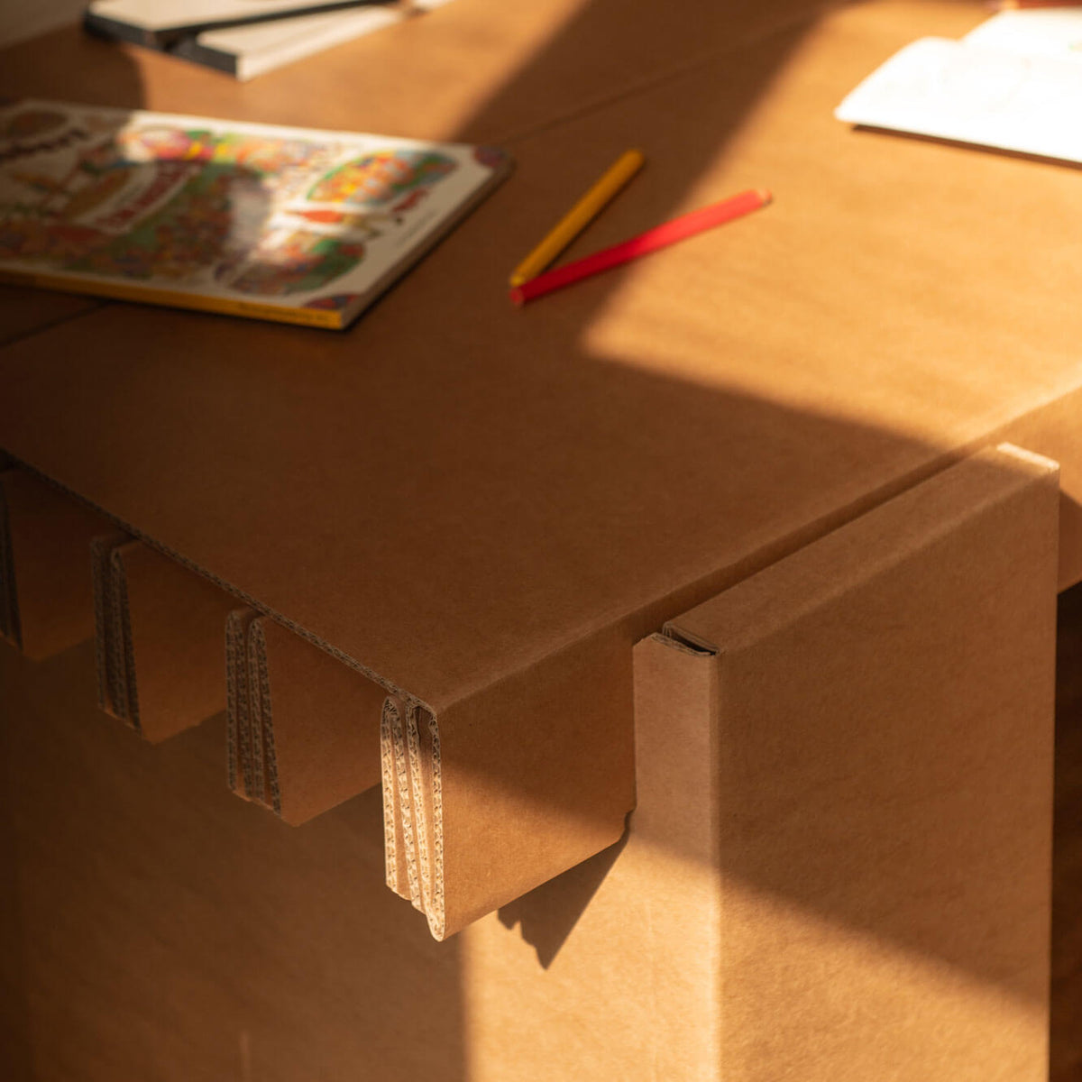 RIAB GRID Tisch naturbraun als Kinderschreibtisch