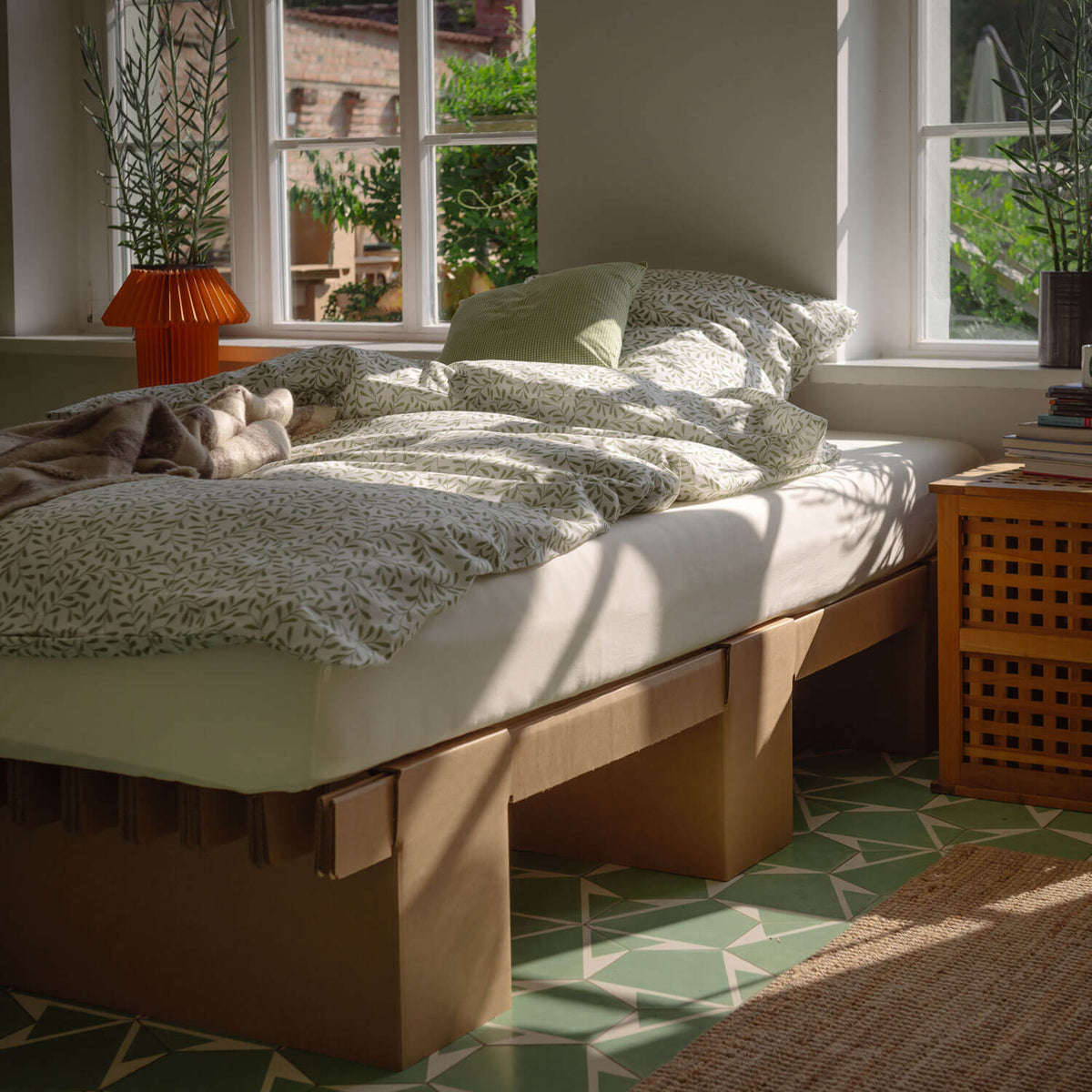 ROOM IN A BOX GRID Stauraumbett Breite M in natur ohne Schubladen