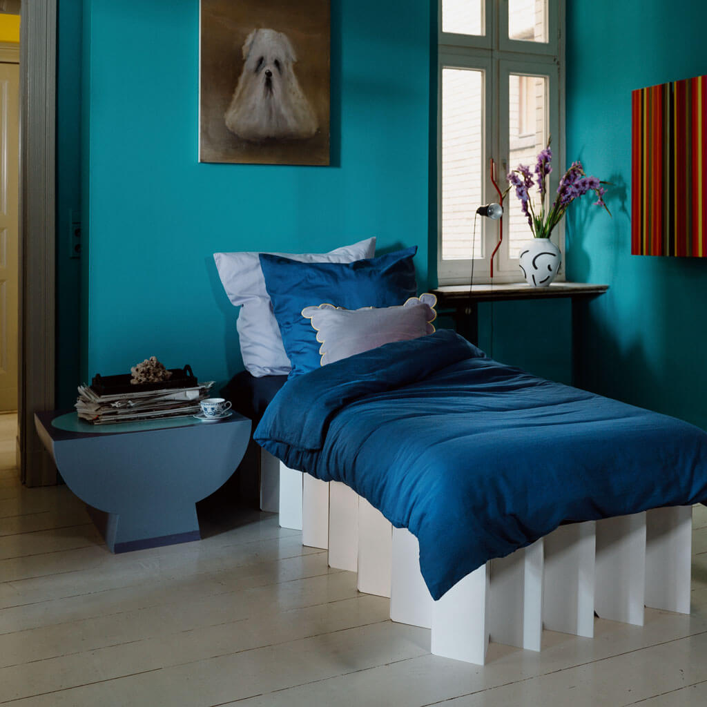 ROOM IN A BOX Bett 2.0 in weiss