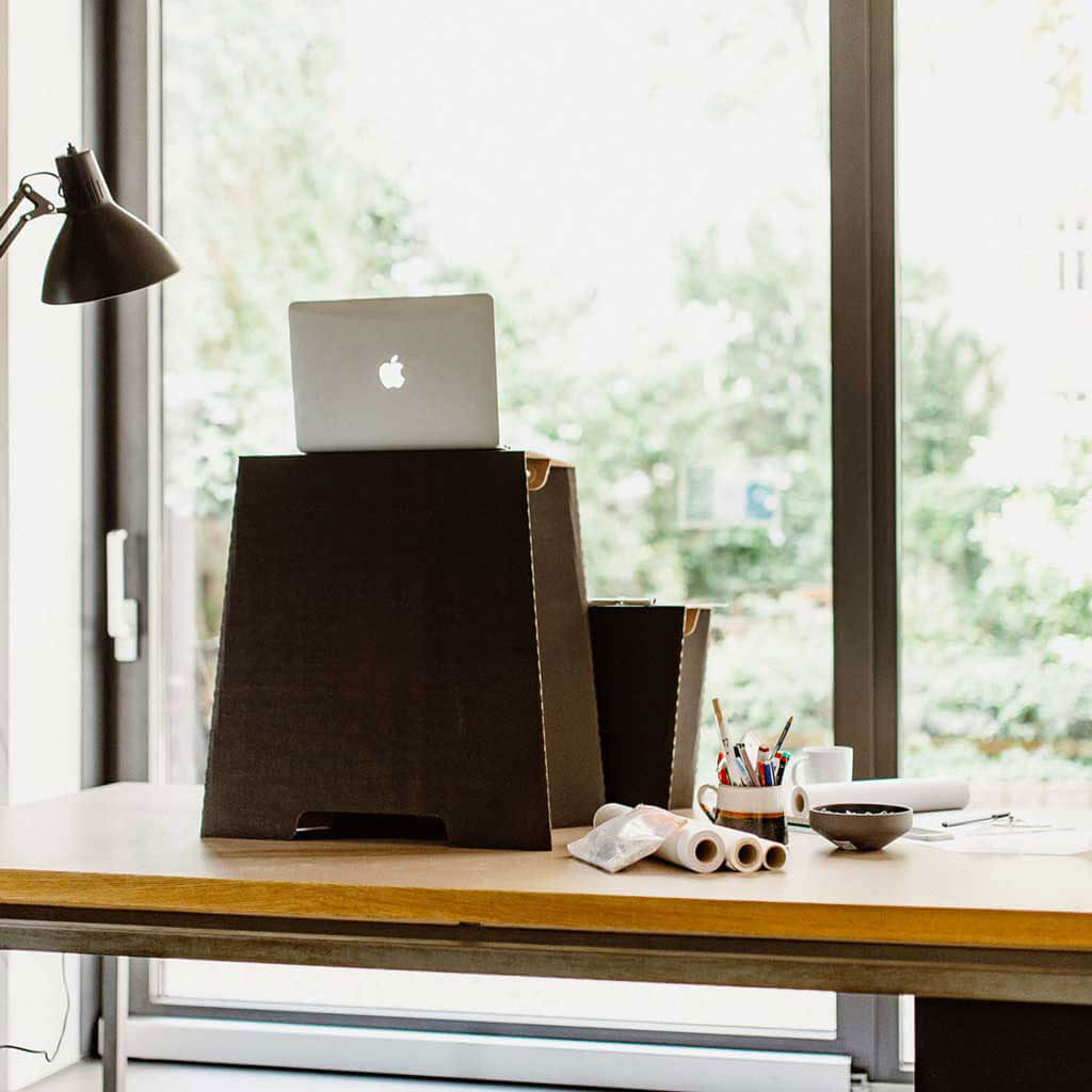 ROOM IN A BOX MonKey Desk Stehschreibtisch schwarz