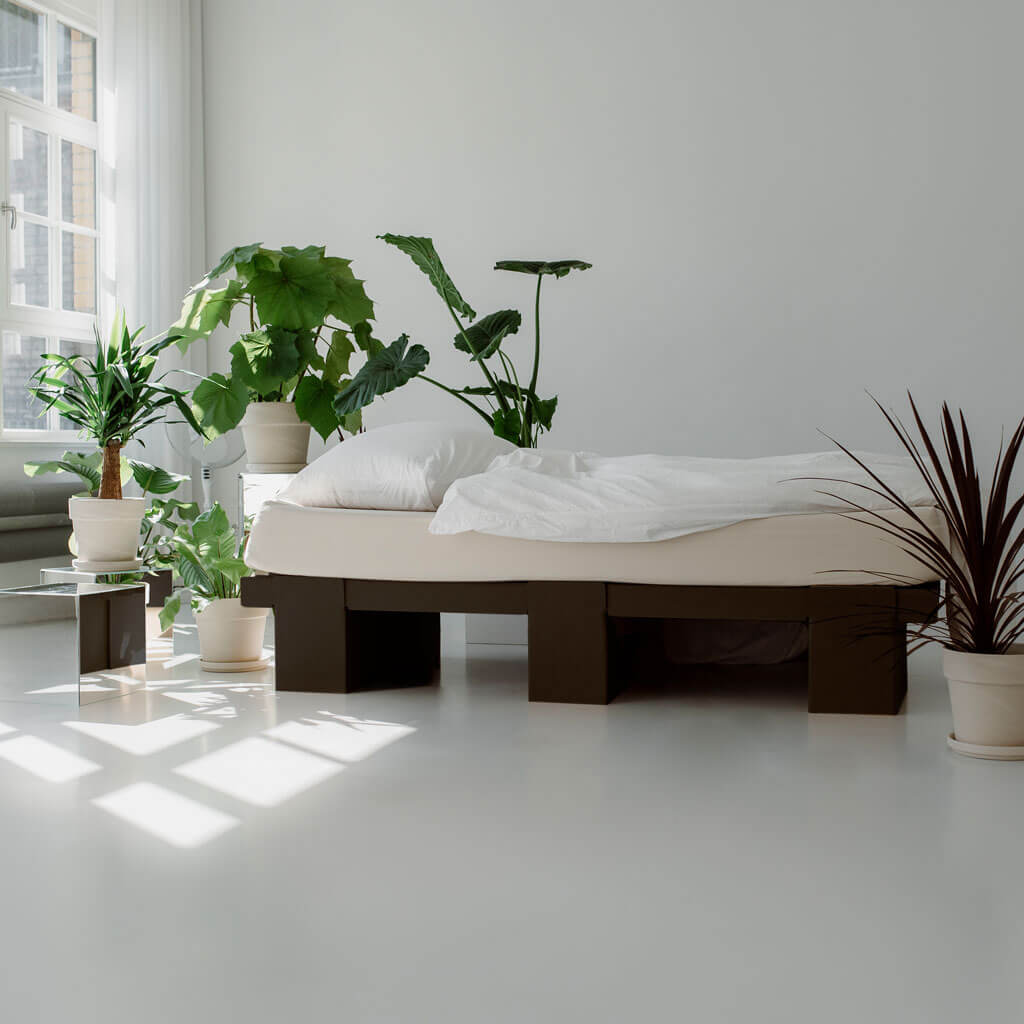 ROOM IN A BOX Stauraumbett Größe S in schwarz ohne Schubladen mit Matratze